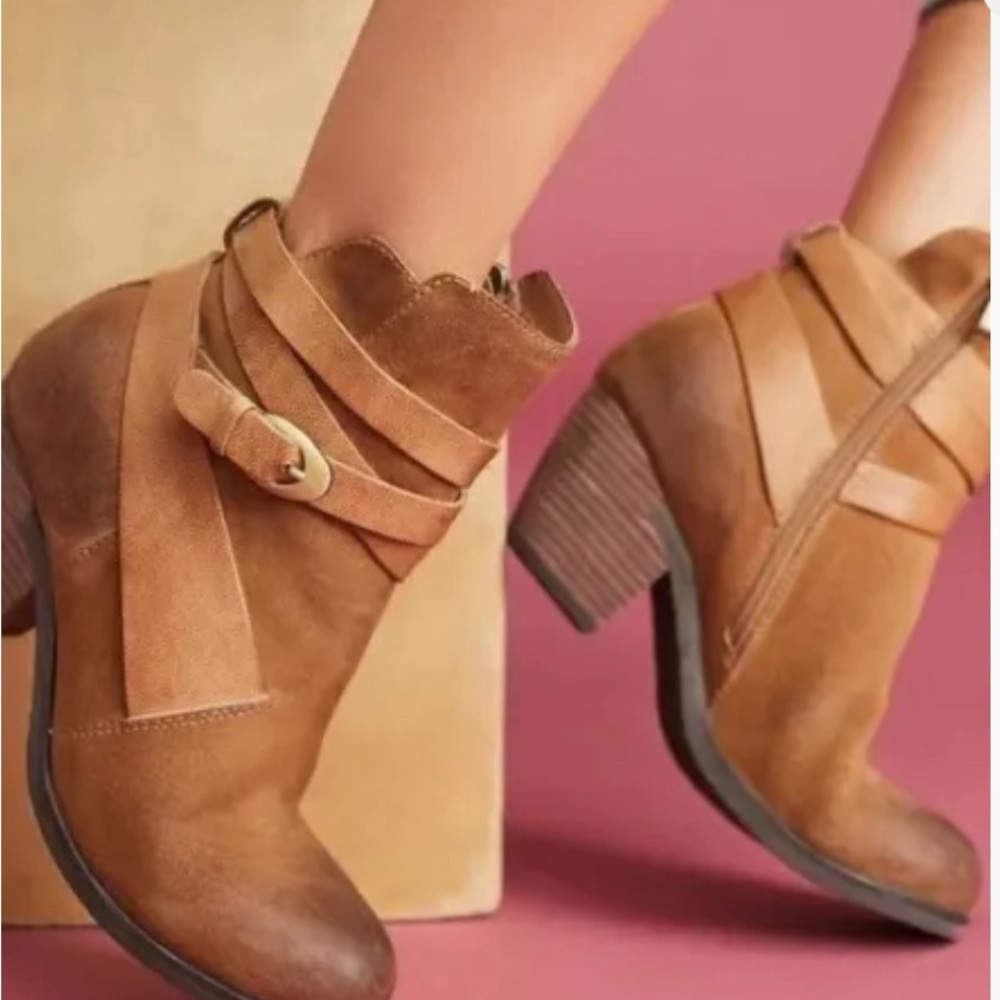 Antelope Gillie Wrap from Anthropologie bootie, sz 38